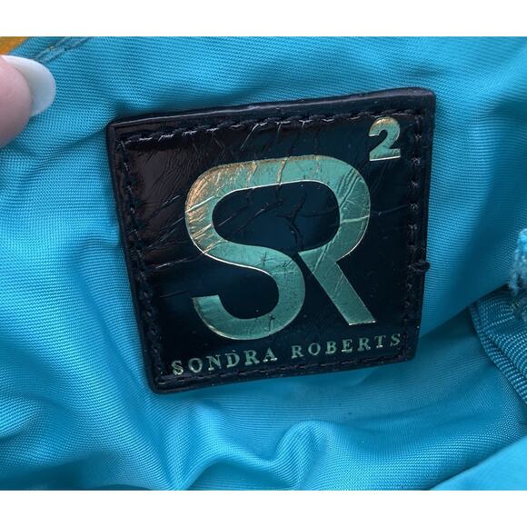 Sondra Roberts‎ SR2 Nylon Coin Purse Yellow Half Moon Pouch Water Resistant - Picture 3 of 7